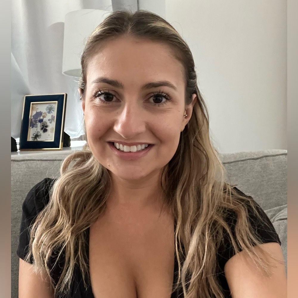 Meet your Posher, Lisa